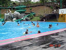 Bibi and Pidot in the pool.