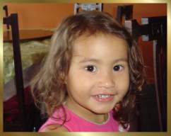 Sweet Erica..she might have caught the flu but she was still as cheerful as ever! Gorgeous little girl!